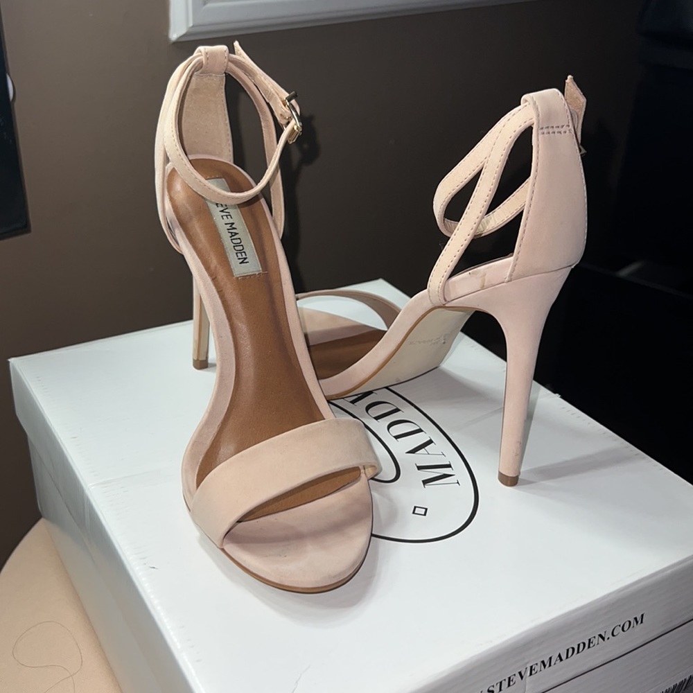 Steve Madden Heels Size 8 Women’s in Blush/Nude, Slightly worn a few times